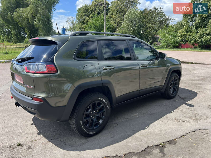 Внедорожник / Кроссовер Jeep Cherokee 2020 в Чернигове