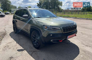 Внедорожник / Кроссовер Jeep Cherokee 2020 в 