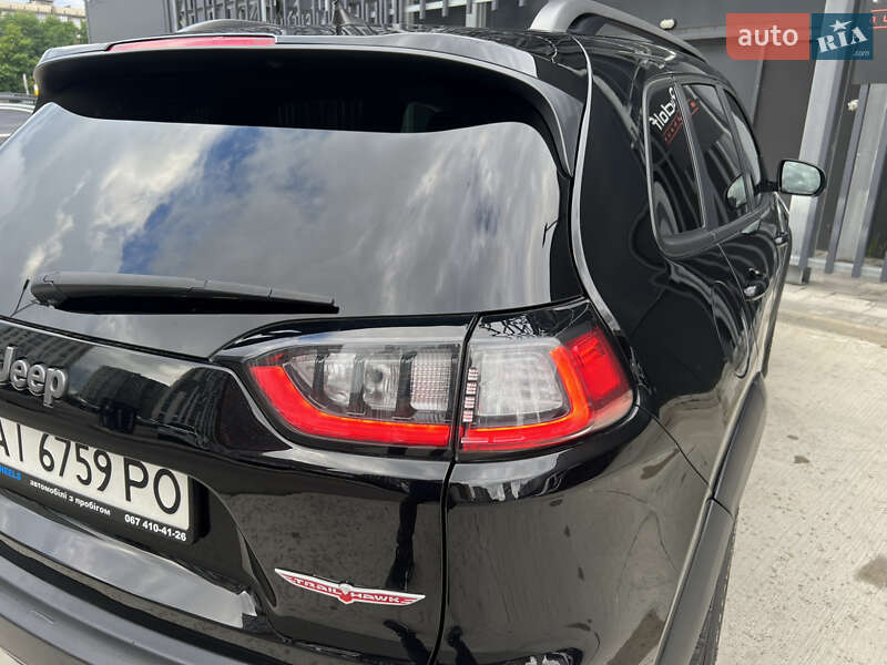 Внедорожник / Кроссовер Jeep Cherokee 2019 в Киеве