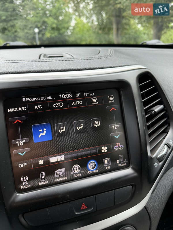 Внедорожник / Кроссовер Jeep Cherokee 2013 в Шостке