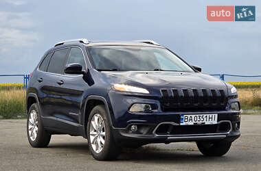 Внедорожник / Кроссовер Jeep Cherokee 2015 в Гайвороне