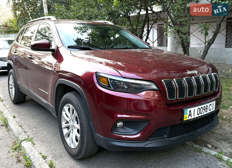 Внедорожник / Кроссовер Jeep Cherokee 2019 в 