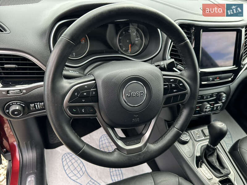 Внедорожник / Кроссовер Jeep Cherokee 2019 в Ивано-Франковске