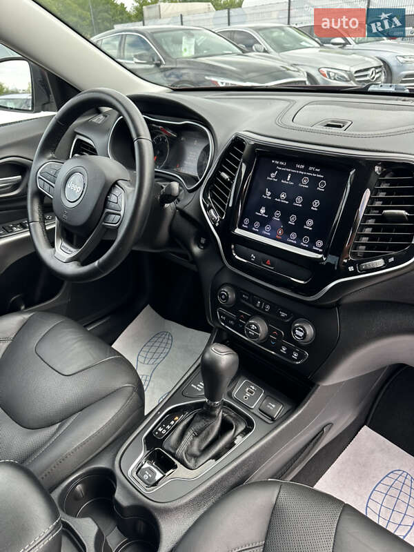 Внедорожник / Кроссовер Jeep Cherokee 2019 в Ивано-Франковске