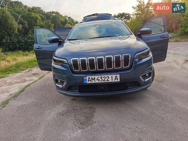 Внедорожник / Кроссовер Jeep Cherokee 2020 в Житомире
