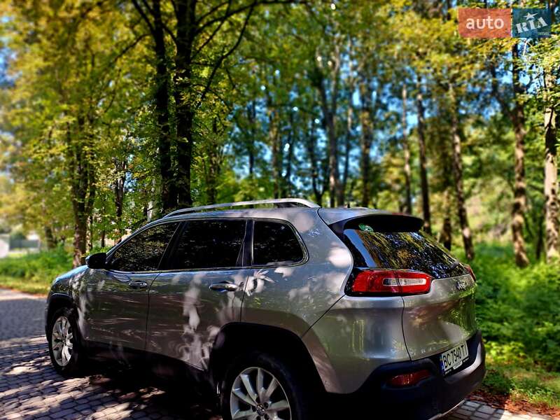 Позашляховик / Кросовер Jeep Cherokee 2016 в Жовкві фото 49 Позашляховик / Кросовер Jeep Cherokee 2016 в Жовкві