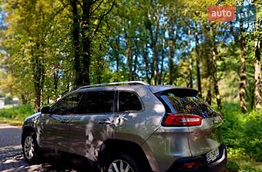 Внедорожник / Кроссовер Jeep Cherokee 2016 в 