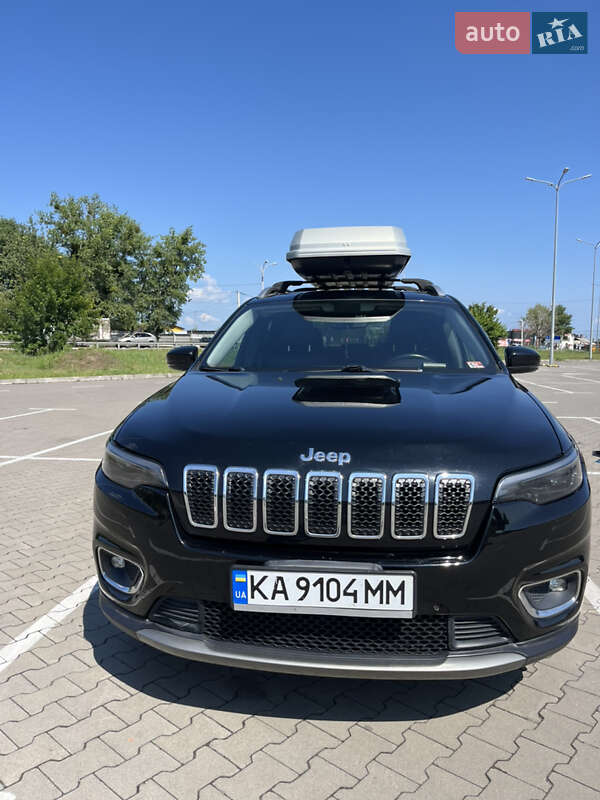 Внедорожник / Кроссовер Jeep Cherokee 2018 в 