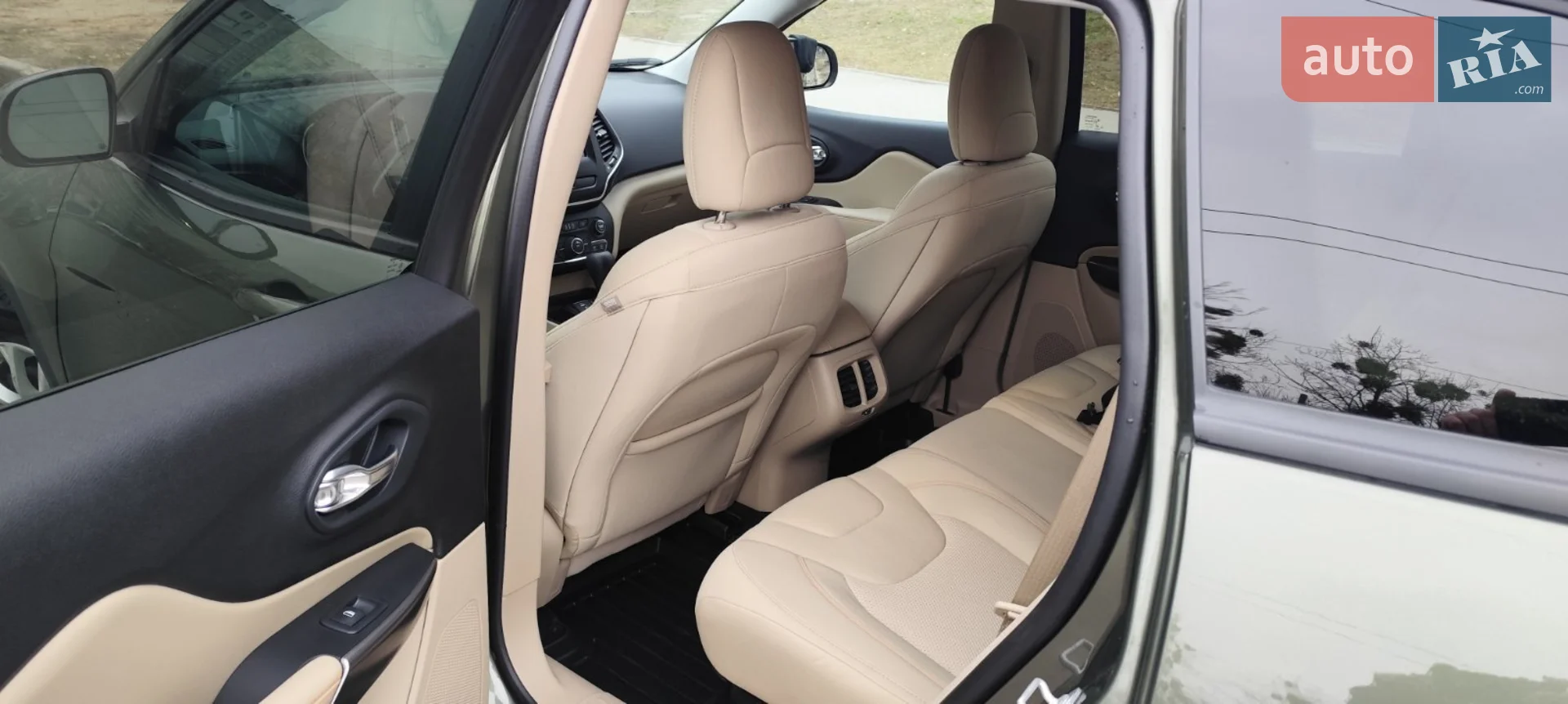 2019 Jeep Cherokee - мініатюра 5