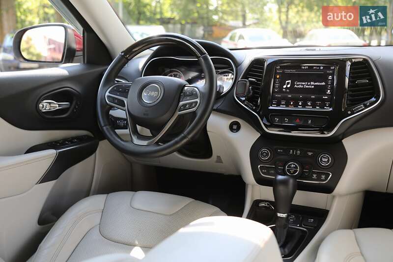 Внедорожник / Кроссовер Jeep Cherokee 2018 в Харькове