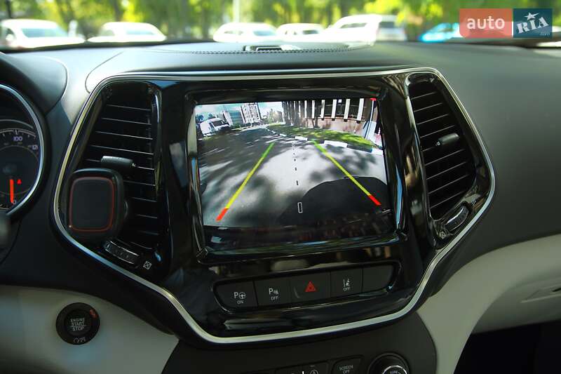 Внедорожник / Кроссовер Jeep Cherokee 2018 в Харькове