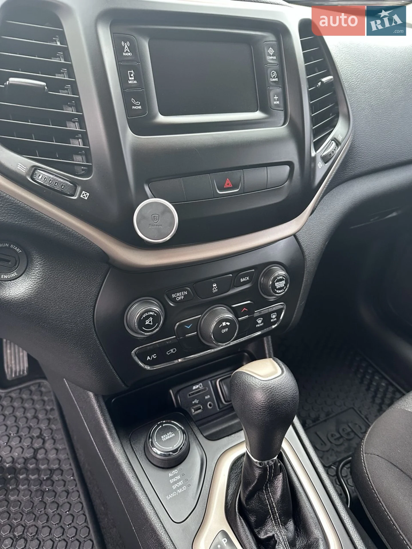 2014 Jeep Cherokee - мініатюра 19
