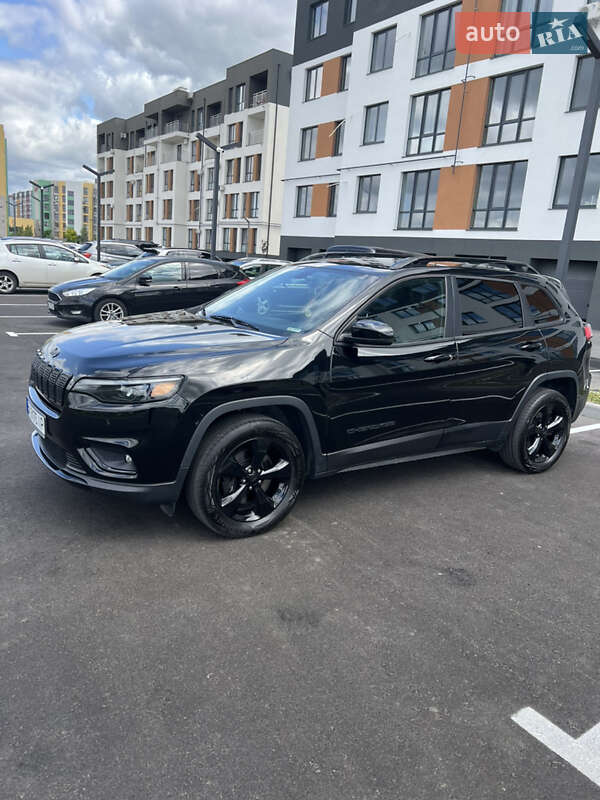 Внедорожник / Кроссовер Jeep Cherokee 2019 в Ровно