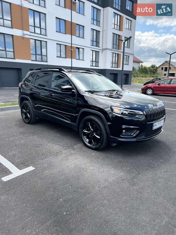 Внедорожник / Кроссовер Jeep Cherokee 2019 в Ровно
