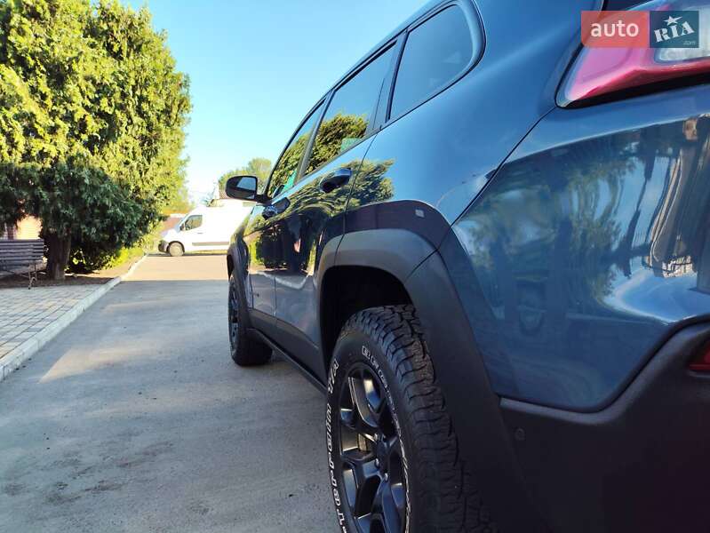 Позашляховик / Кросовер Jeep Cherokee 2019 в Кременчуці