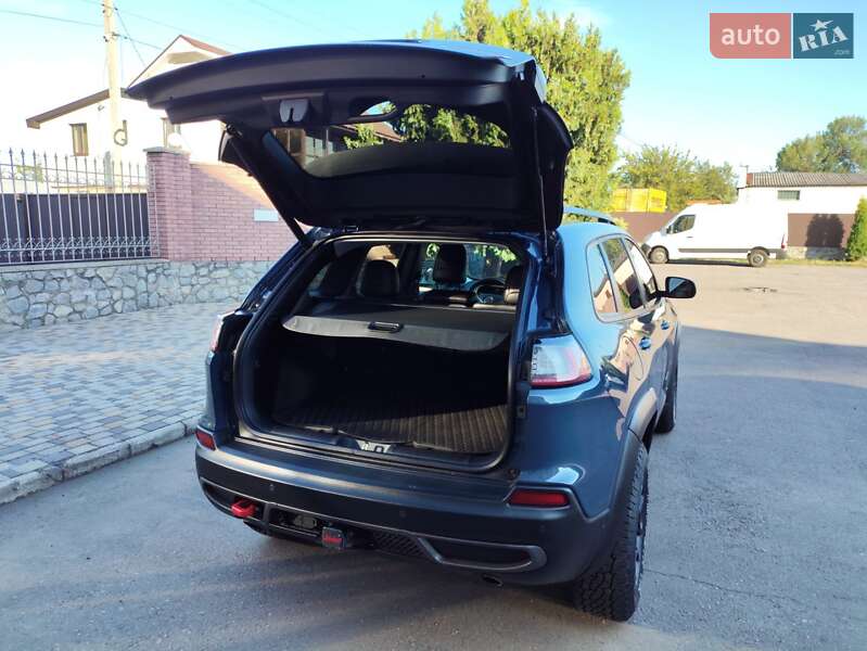 Позашляховик / Кросовер Jeep Cherokee 2019 в Кременчуці