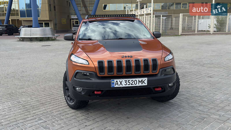 Позашляховик / Кросовер Jeep Cherokee 2014 в Харкові