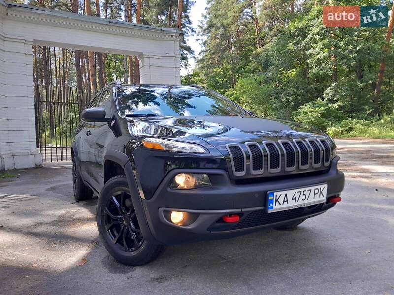 Позашляховик / Кросовер Jeep Cherokee 2016 в Києві