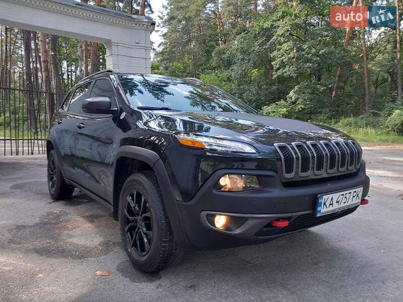 Позашляховик / Кросовер Jeep Cherokee 2016 в Києві
