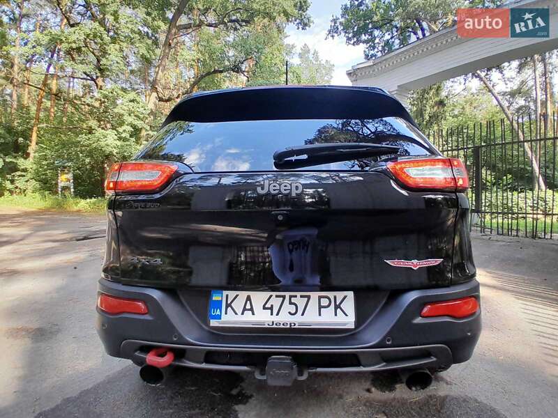 Позашляховик / Кросовер Jeep Cherokee 2016 в Києві