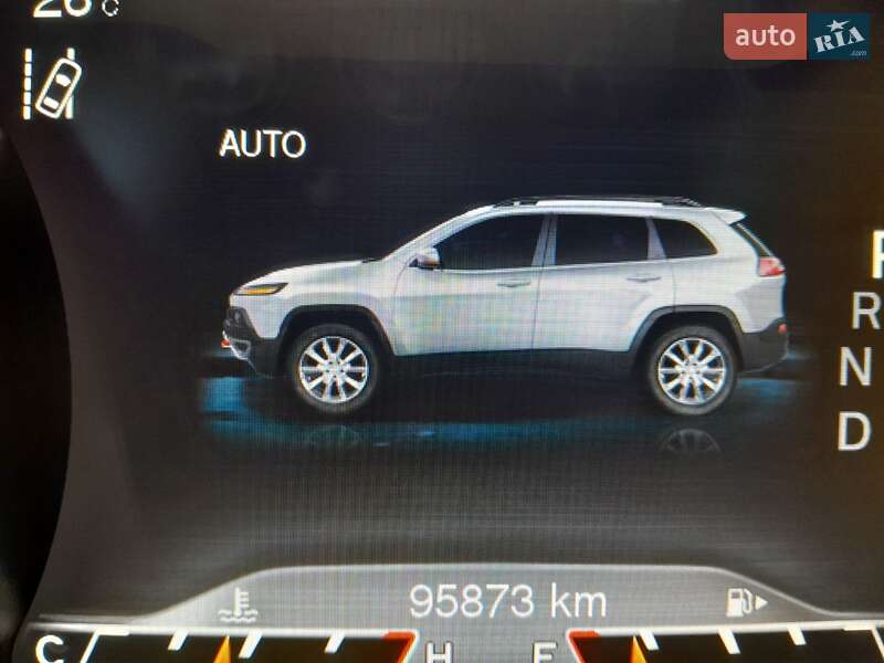 Позашляховик / Кросовер Jeep Cherokee 2016 в Києві