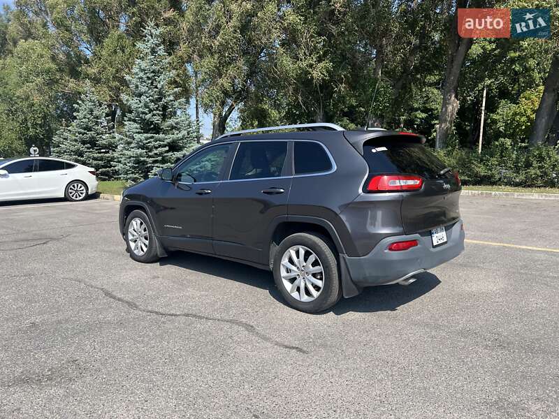 Позашляховик / Кросовер Jeep Cherokee 2015 в Дніпрі