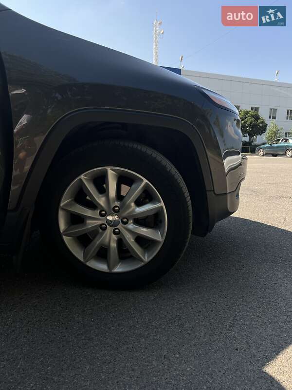 Позашляховик / Кросовер Jeep Cherokee 2015 в Дніпрі