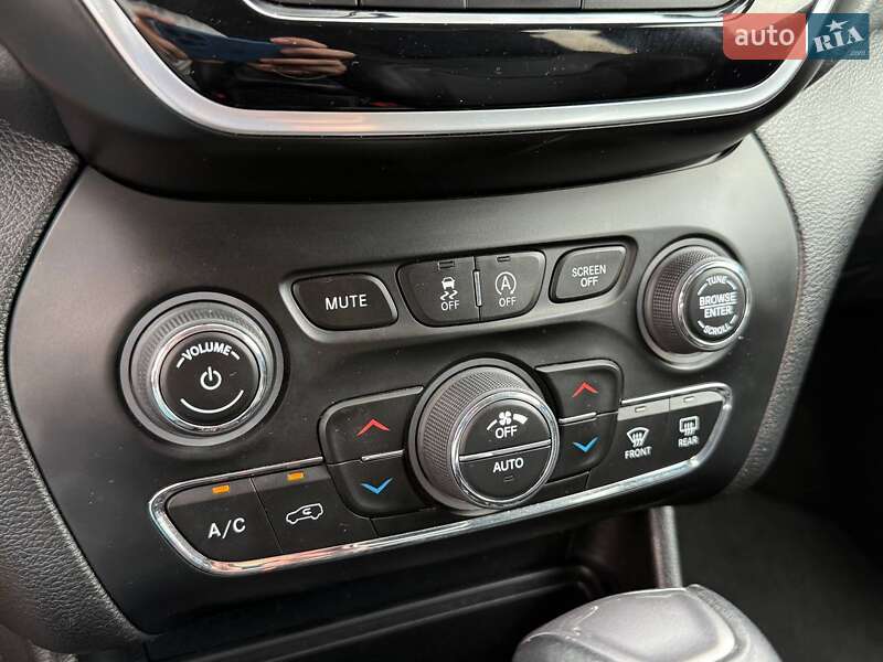 Внедорожник / Кроссовер Jeep Cherokee 2020 в Одессе