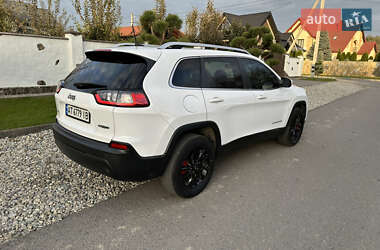 Внедорожник / Кроссовер Jeep Cherokee 2019 в 