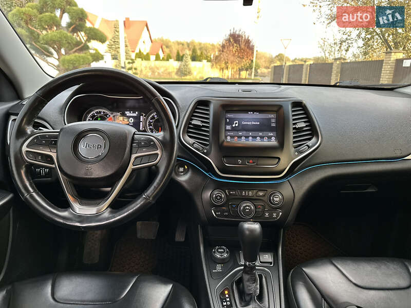 Внедорожник / Кроссовер Jeep Cherokee 2019 в Ивано-Франковске
