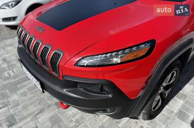 Внедорожник / Кроссовер Jeep Cherokee 2017 в 