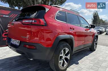 Внедорожник / Кроссовер Jeep Cherokee 2017 в 