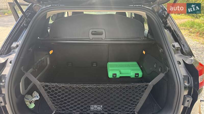 Позашляховик / Кросовер Jeep Cherokee 2016 в Києві