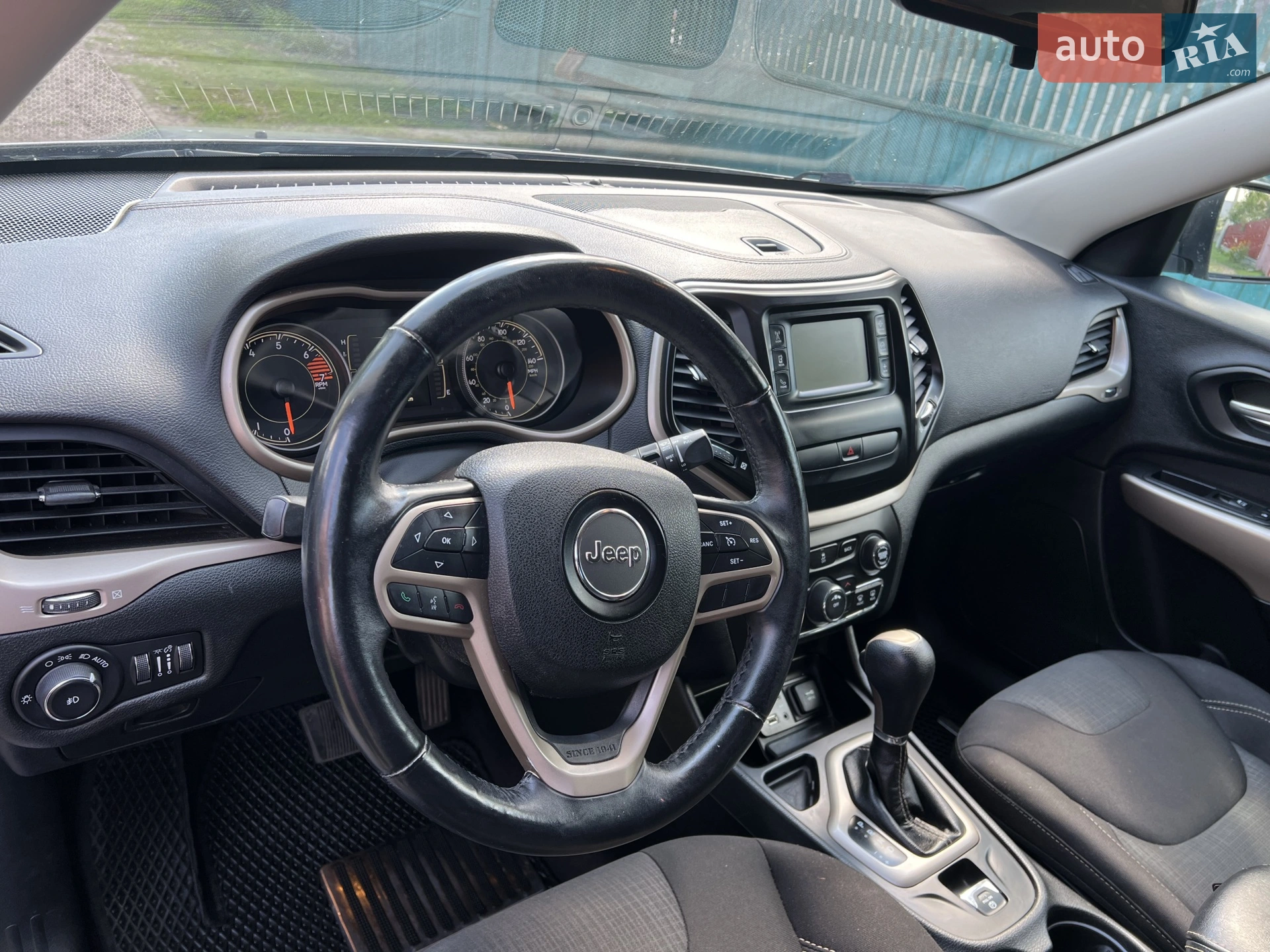 2017 Jeep Cherokee - мініатюра 13