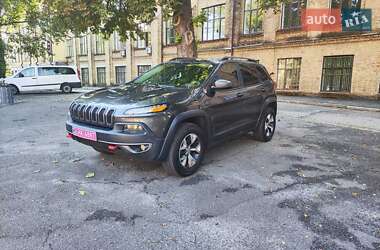 Внедорожник / Кроссовер Jeep Cherokee 2015 в Киеве