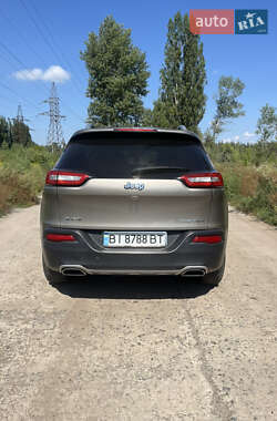 Внедорожник / Кроссовер Jeep Cherokee 2016 в 