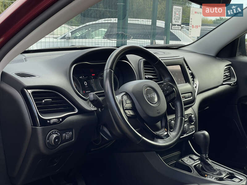 Внедорожник / Кроссовер Jeep Cherokee 2020 в Бердичеве