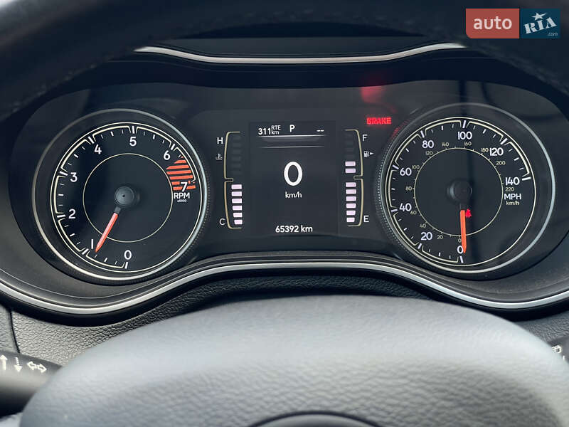 Внедорожник / Кроссовер Jeep Cherokee 2020 в Бердичеве