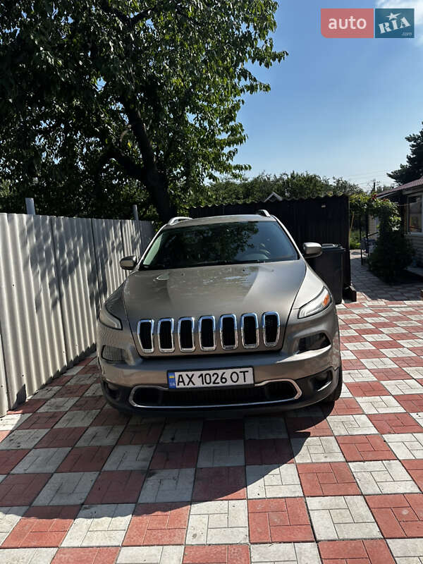 Позашляховик / Кросовер Jeep Cherokee 2016 в Харкові