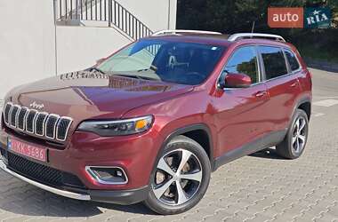 Внедорожник / Кроссовер Jeep Cherokee 2019 в Киеве