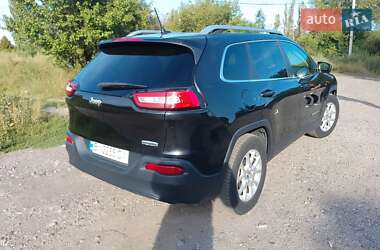 Внедорожник / Кроссовер Jeep Cherokee 2014 в 