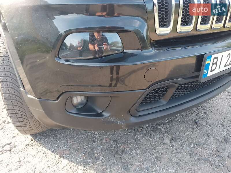 Внедорожник / Кроссовер Jeep Cherokee 2014 в Полтаве