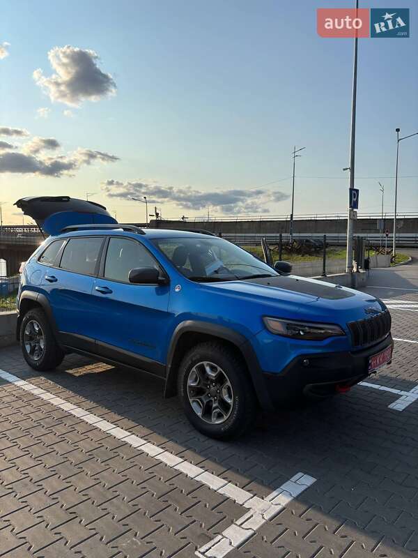 Позашляховик / Кросовер Jeep Cherokee 2020 в Києві фото 6 Позашляховик / Кросовер Jeep Cherokee 2020 в Києві