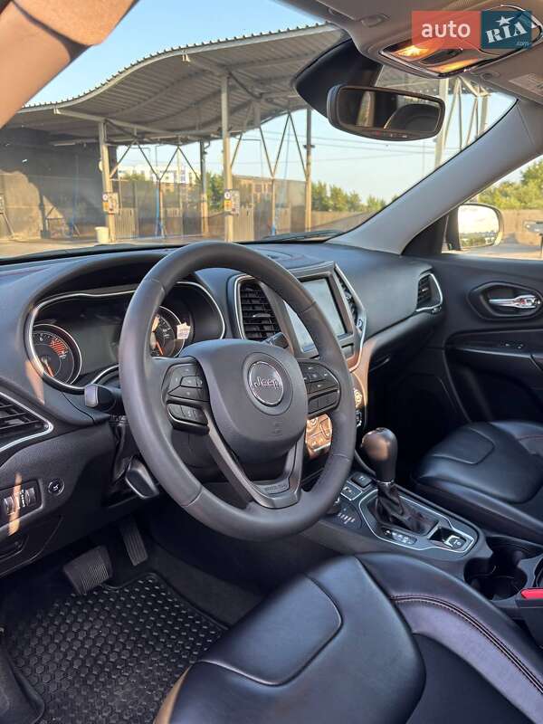Позашляховик / Кросовер Jeep Cherokee 2020 в Києві фото 14 Позашляховик / Кросовер Jeep Cherokee 2020 в Києві