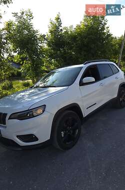 Внедорожник / Кроссовер Jeep Cherokee 2018 в Городке