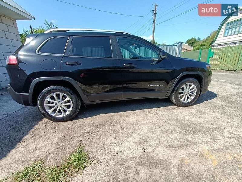 Позашляховик / Кросовер Jeep Cherokee 2020 в Києві