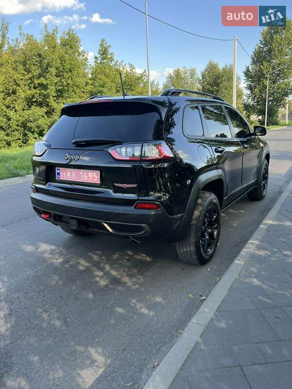 Внедорожник / Кроссовер Jeep Cherokee 2022 в Киеве