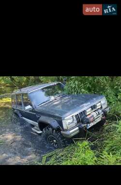 Позашляховик / Кросовер Jeep Cherokee 1989 в Крюківщині