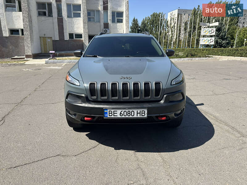 Внедорожник / Кроссовер Jeep Cherokee 2015 в Южноукраинске