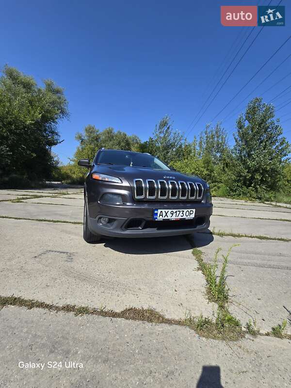 Внедорожник / Кроссовер Jeep Cherokee 2016 в Харькове фото 6 Внедорожник / Кроссовер Jeep Cherokee 2016 в Харькове